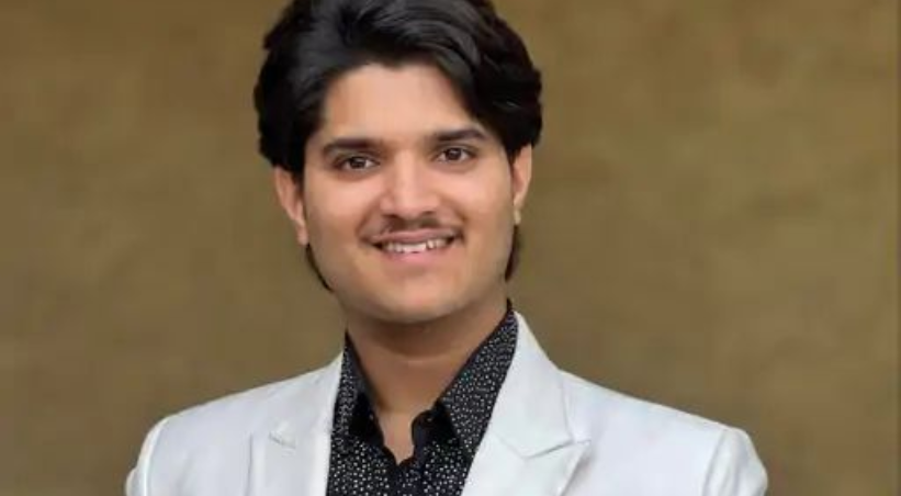 Mridul Tiwari Net Worth